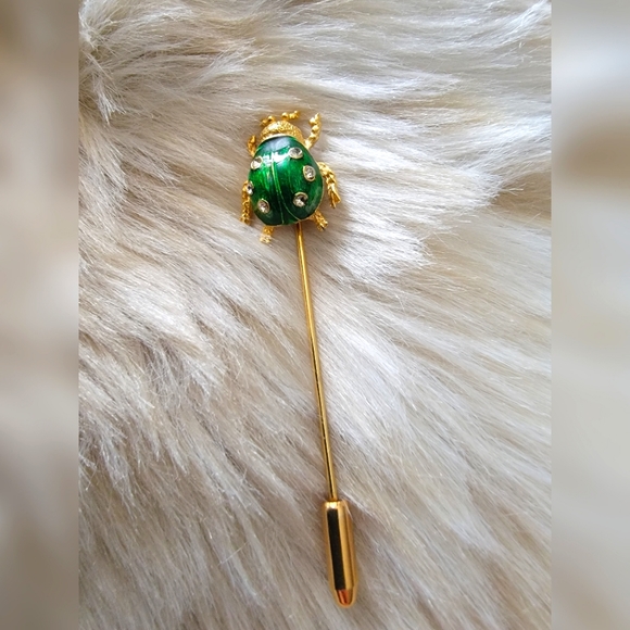 Vintage Jewelry - Vintage Beetle Hat Pin